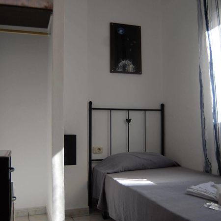 Pension Casa Blanca ลอส กริสเตียนอส ภายนอก รูปภาพ