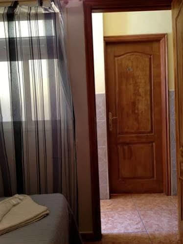Pension Casa Blanca ลอส กริสเตียนอส ภายนอก รูปภาพ