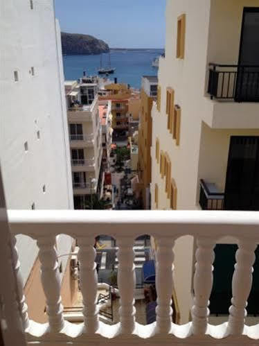 Pension Casa Blanca ลอส กริสเตียนอส ภายนอก รูปภาพ
