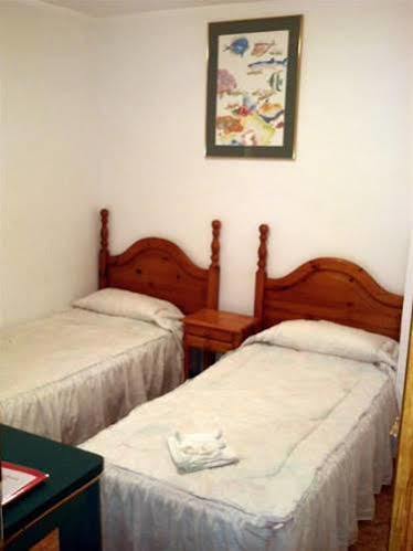 Pension Casa Blanca ลอส กริสเตียนอส ภายนอก รูปภาพ